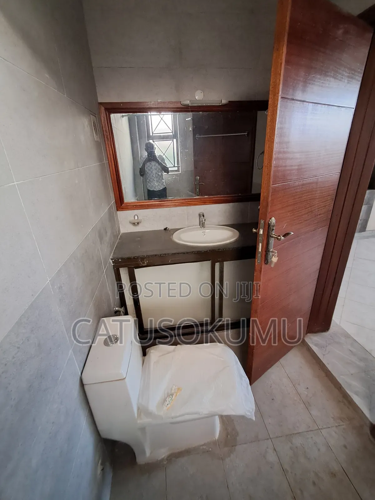 5bdrm House in Katani for rent