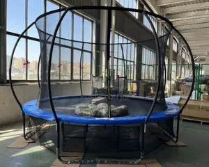 Trampolines/Trâmpolines/Trampôlines/Trampolînes/Trampolinês