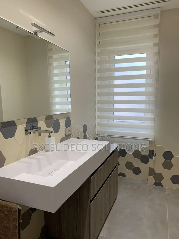 Effortless Modern Horizontal Window Blinds