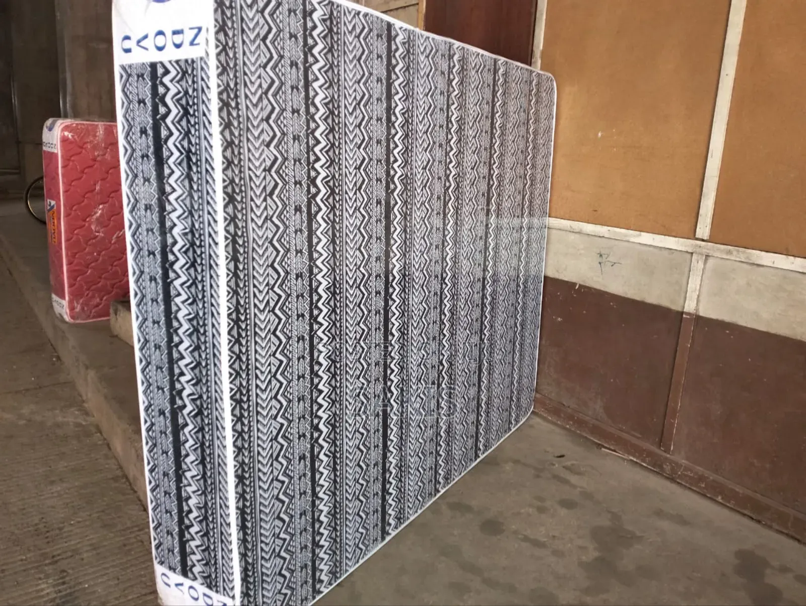 Pokea Yako on Time! 4 X 6 X 10 MD 10 Inch Ndovu Mattresses