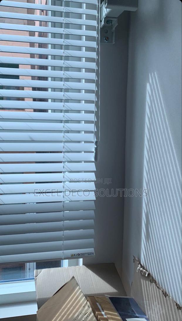 Balanced Slats Design Venetian Blinds