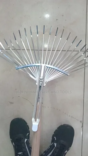 Metallic Leaf Rake