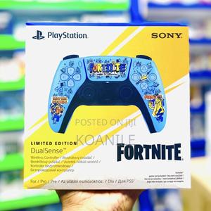 PS5 Dualsense Wireless Controller Fortnite Limited Edition - thumbnail 2