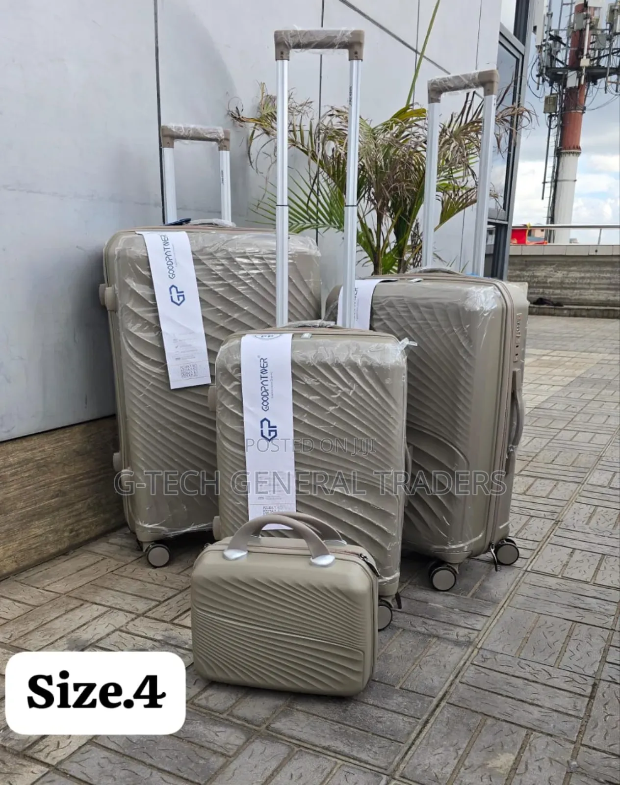 Size 4 Unbreakable 4in1 Fiber Suitcase(Multicolored)