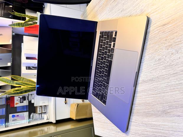 Laptop Apple MacBook Pro 2018 32GB Intel Core I9 SSD 2T - thumbnail 3