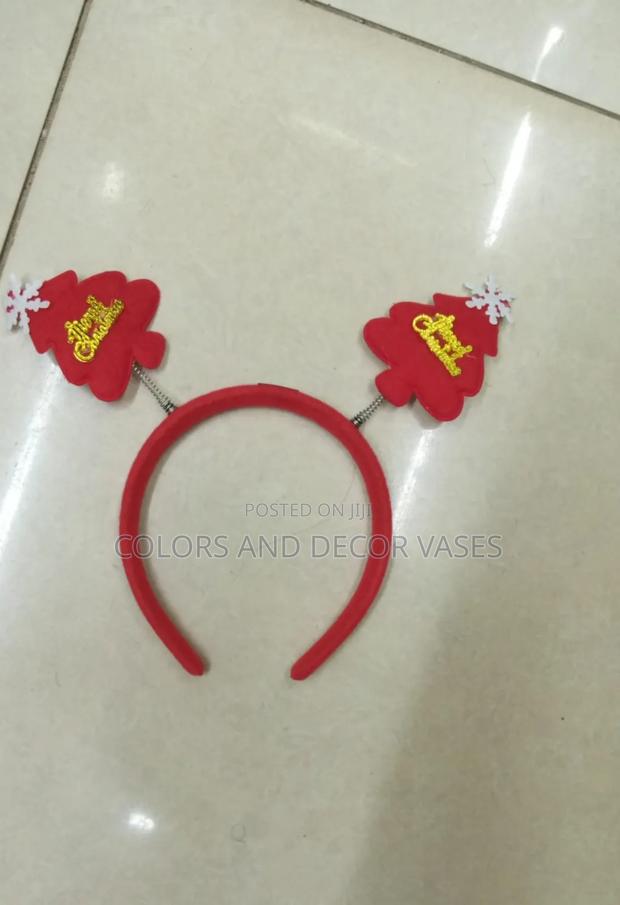 Christmas Tree Decorations in Stock - thumbnail 3