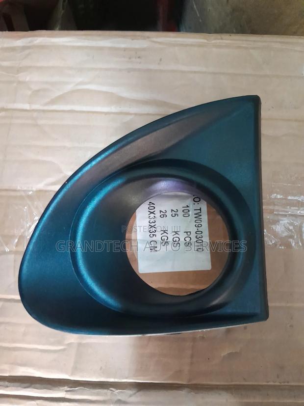 Toyota Fielder/Axio 2012 Foglight Covers - thumbnail 2