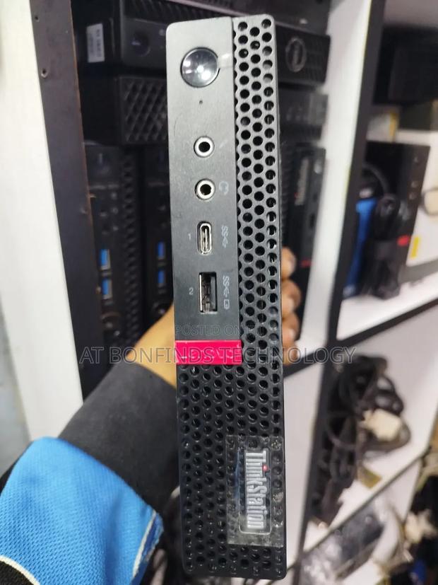 Desktop Computer Lenovo ThinkStation P330 8GB Intel Core I7 SSD 512GB - main view