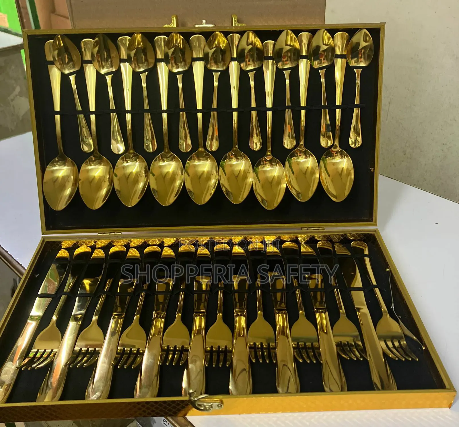 36 Briefcase Cutlery Set