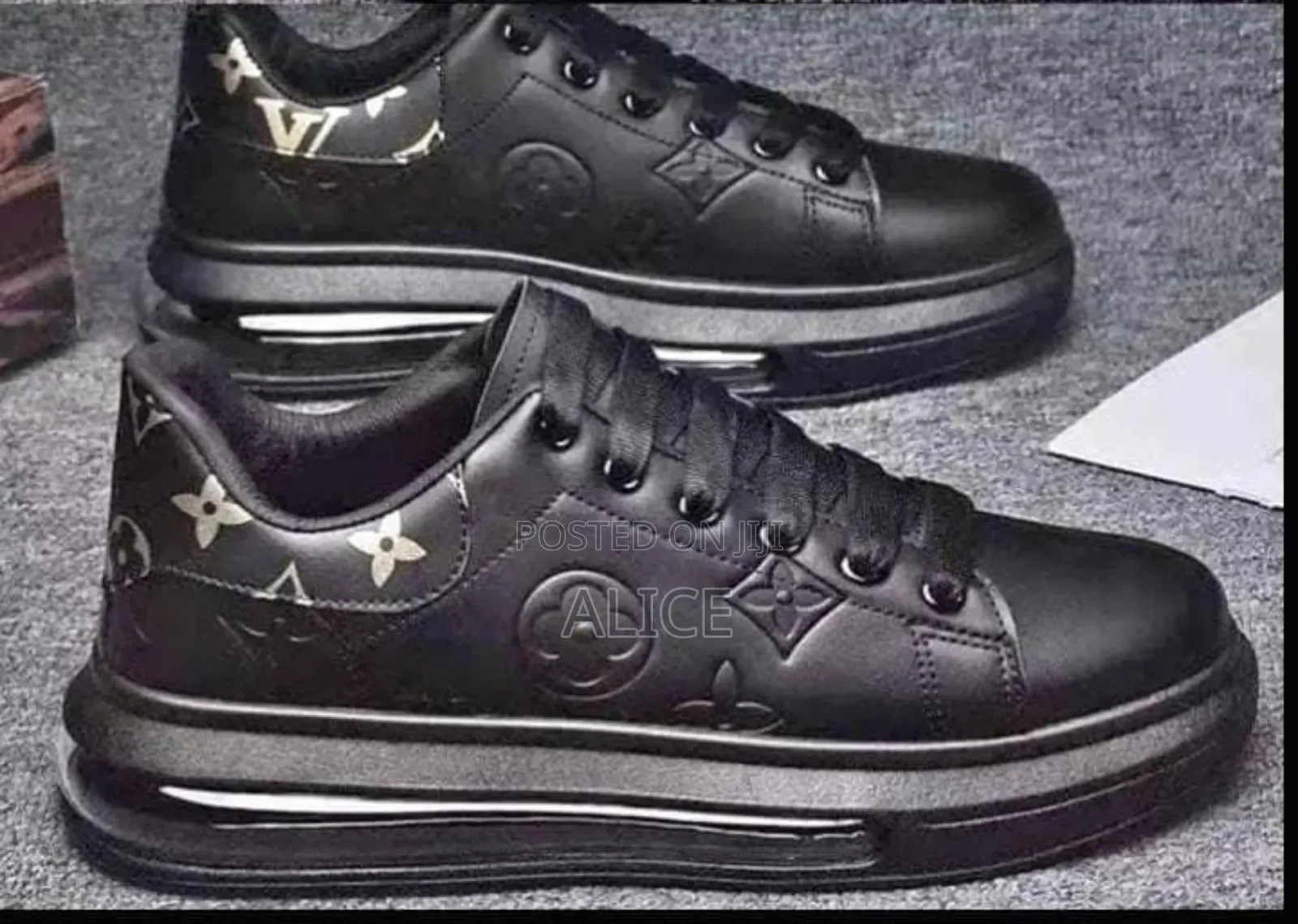Lv Sneakers