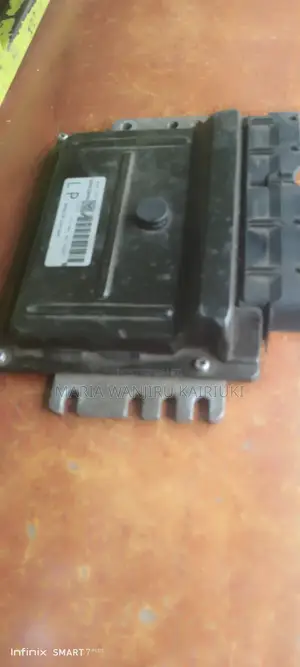 Nissan B15 Computer Engine With1 Socket Available