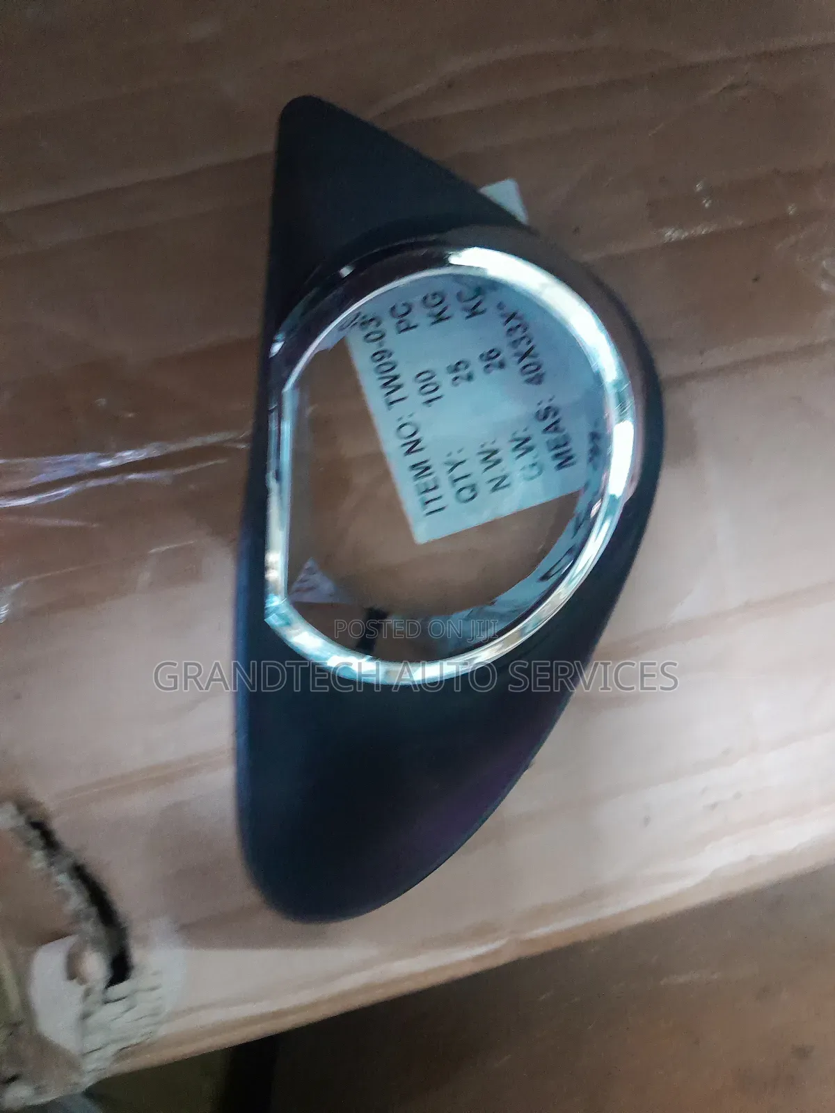 Vitz 2012 Chrome Foglight Cover