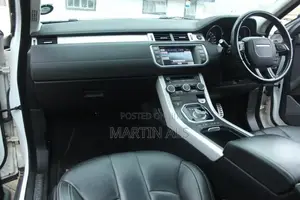 Land Rover Range Rover Evoque Pure AWD 5-Door 2013 White