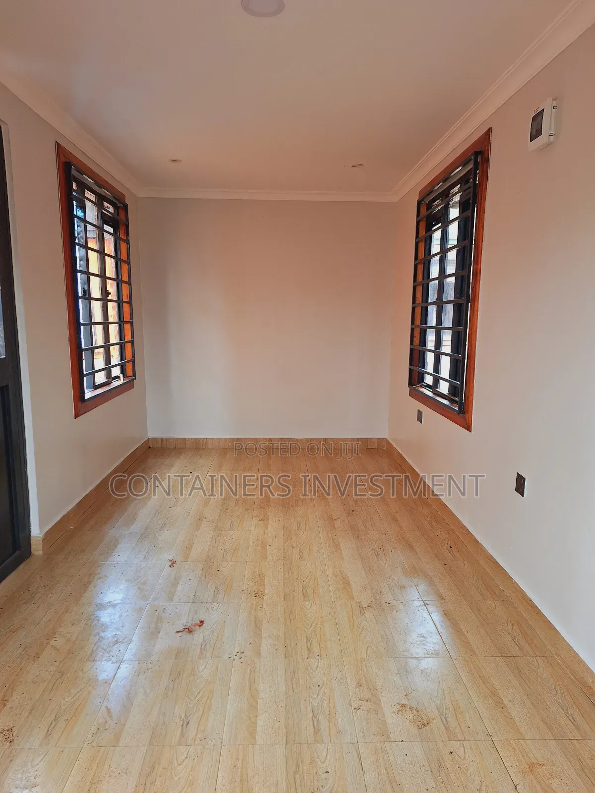 Excellently Done 20ft Shipping Container- A Call Away.