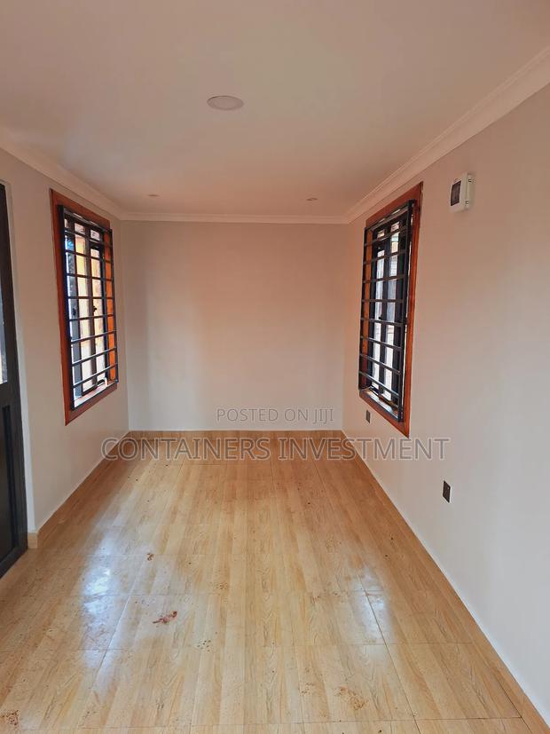 20ft Container Offices- Elegance and Functionality. - thumbnail 3