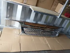 Toyota Hiace 5l/3l Chrome Grille