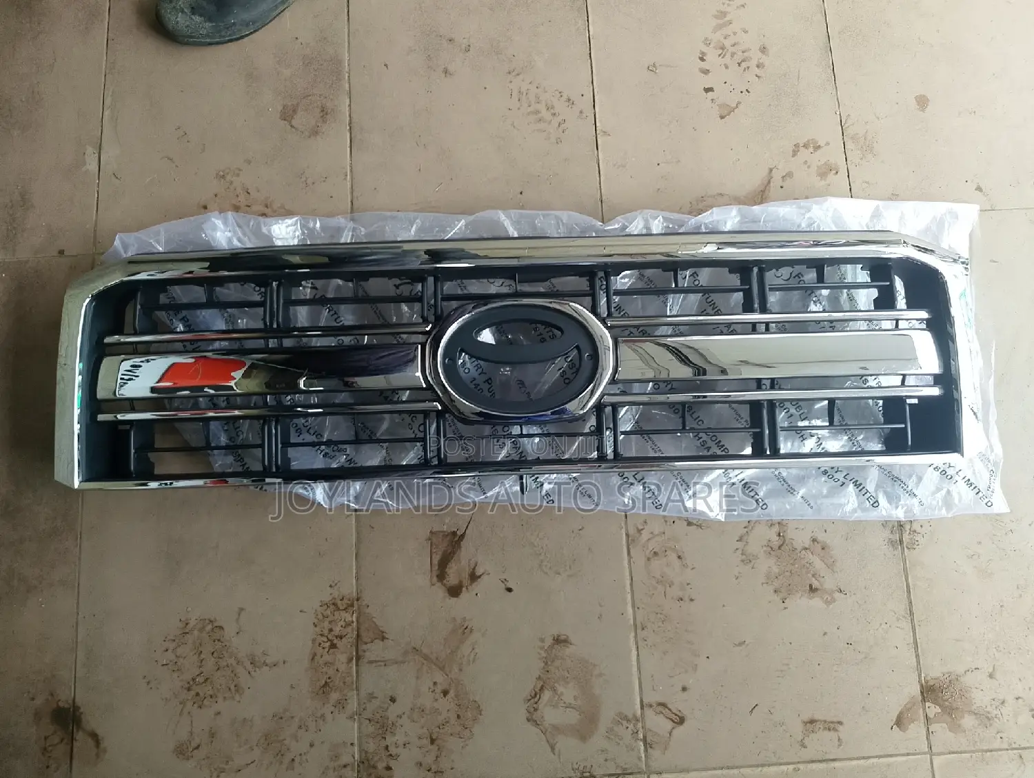 Landcruiser FJ79 Chrome Grille