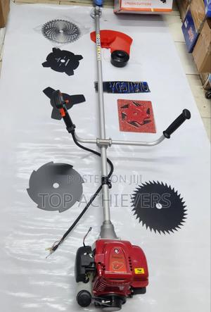 4 Stroke Brushcutter/Grasscutter With 8 Blades - main view