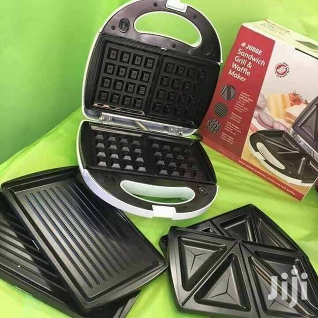 3 in 1 Sandwich Maker, Waffle Maker and Grill - thumbnail 5