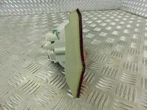 BMW 328i E90 Tail Light Right Passenger Taillight 7154156