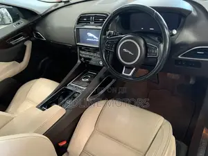 Jaguar F-Pace 20d Prestige 2017 Blue