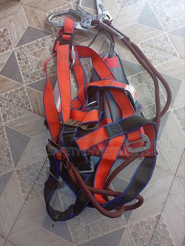 Full Body Safety Harness Belt - thumbnail 3