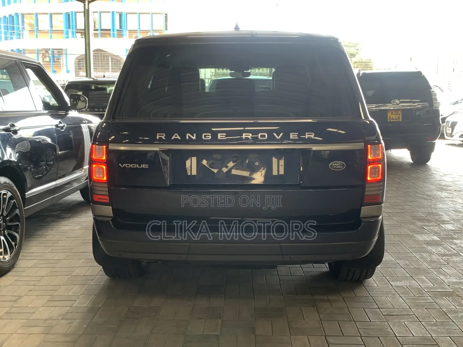 Land Rover Range Rover Vogue 2017 Blue