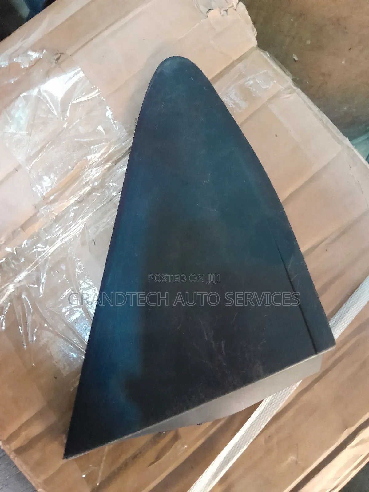 Toyota Vitz Jewela Side Mirror Finisher in Stoock