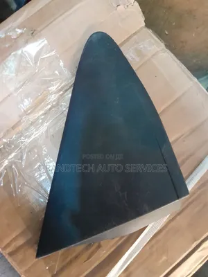 Toyota Vitz Jewela Side Mirror Finisher in Stoock