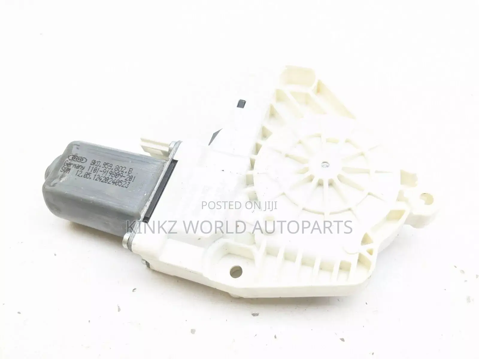 Audi VW A6 A7 Q3 A4 A5 Q5 Power Window Motor 8K0959802B