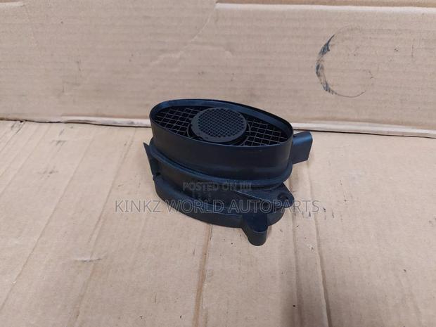BMW E70 E60 E90 M47 M57 Intake Hot Air Flow Meter 7788744 - thumbnail 2