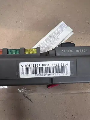 BMW X5 X6 Series E70 E71 Power Distribution Fuse Box 6931687