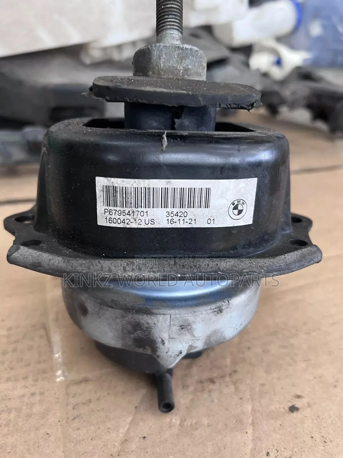 BMW X5 E70 Engine Mount Front Left Passenger 679541701 2012