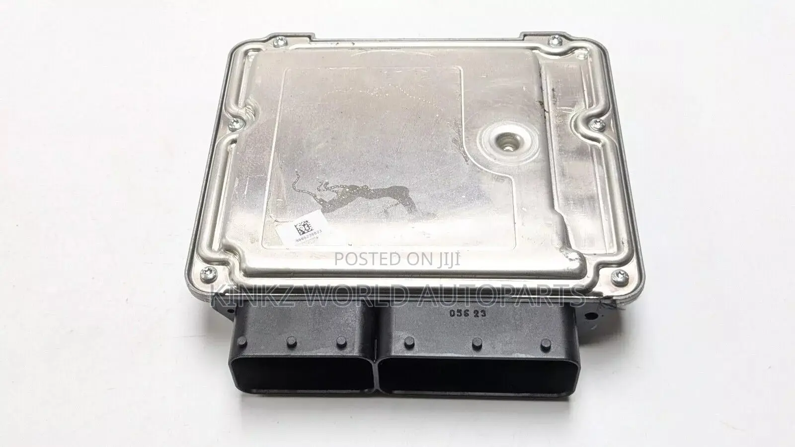 BMW 5 Series Engine Control Module Ecu 8518477 F10 F11 2013