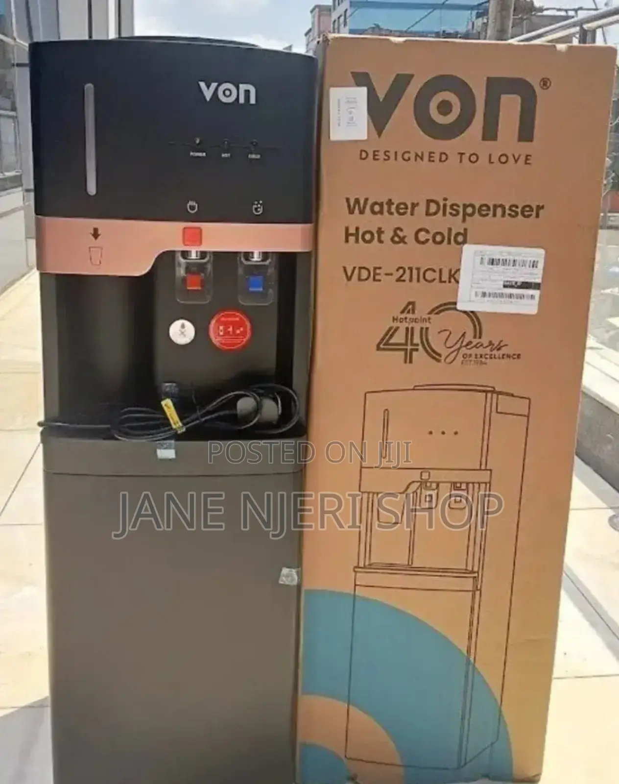 Von Water Dispenser