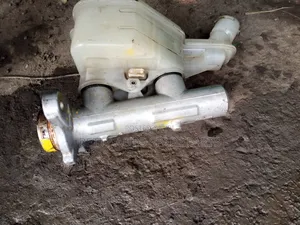 Nissan Wingroad Master Cylinder