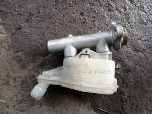Nissan Wingroad Master Cylinder