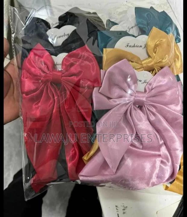 Big Bow Hair Clip - thumbnail 3