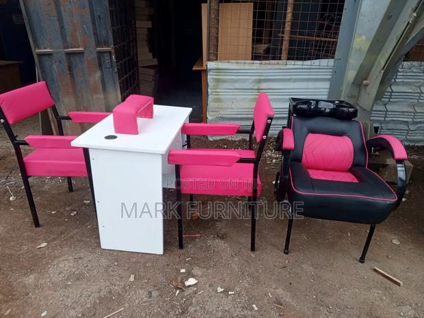 Manicure Table and Chairs and Sink Salon Chair