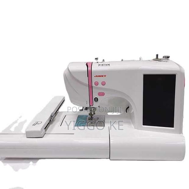 Embroidery Sewing Machine Single Needle Size Small - thumbnail 2