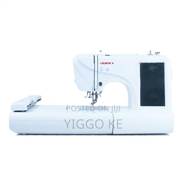 Embroidery Sewing Machine Single Needle Size Small - thumbnail 6