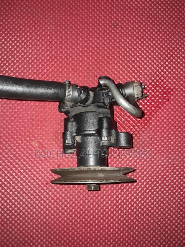Hillux 3y Engine Power Steering Pump