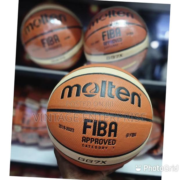 *Original Molten Basket Ball