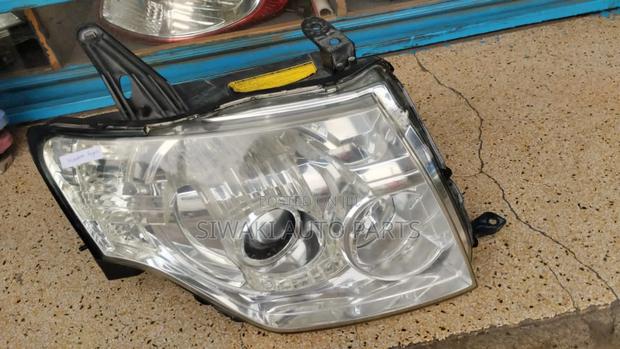 Mitsubishi PAJERO V93 Headlight