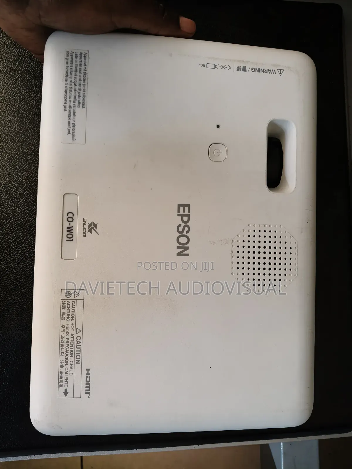 Exuk W01 Projector