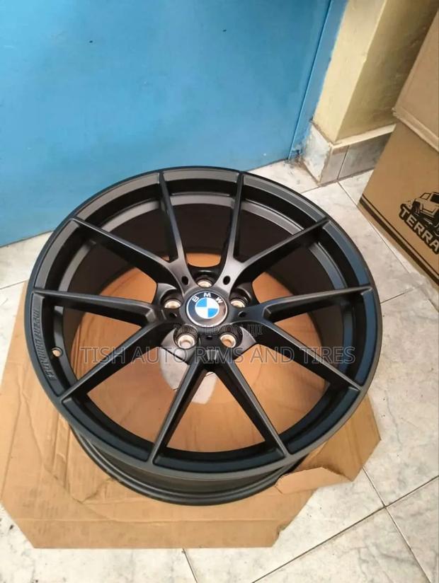 Staggered Black BMW 19 Inch Rims Set