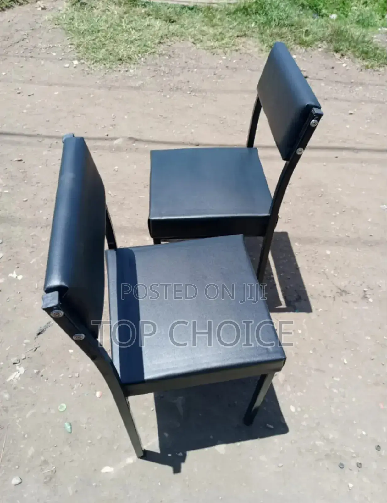 Visitors /Caterina Chairs