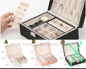*Jewelry Storage Box /Organizer