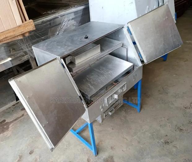 Magneto Made Juakali Oven - main view