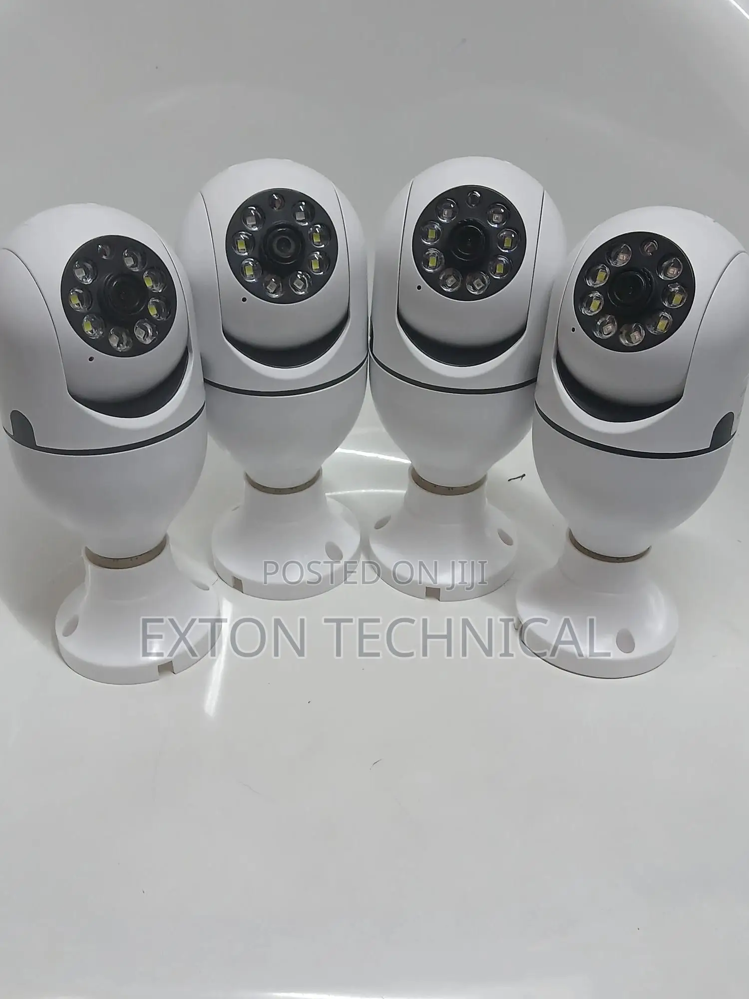360 Degrees View- CCTV Camera I E27 Bulb Shape PTZ V380